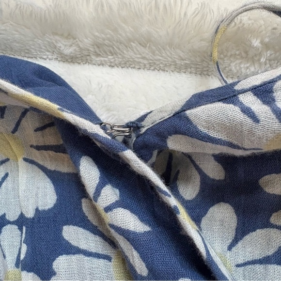 American Eagle Outfitters Floral Romper Blue and White NWT Women’s Size Small - Picture 6 of 8